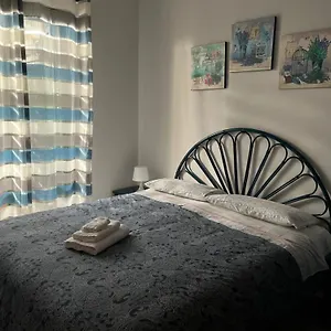 https://villettaletregi.sicilyhotelsitaly.net