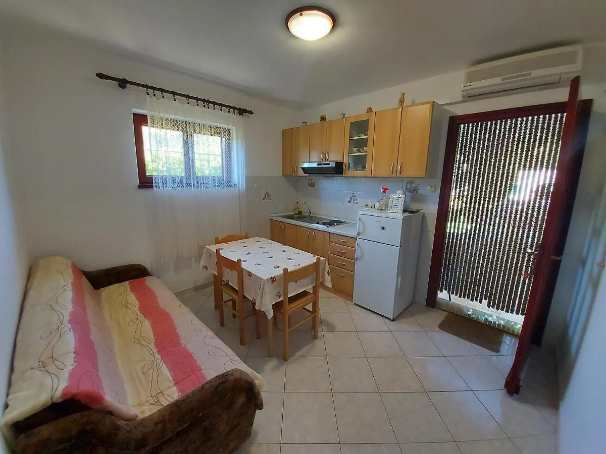 Apartments Elizabeta Draga Bascanska