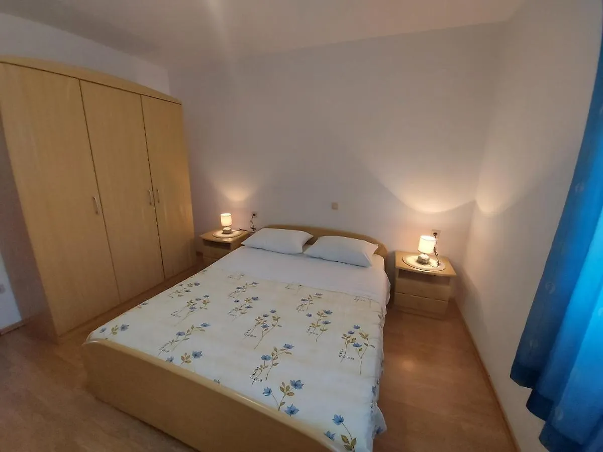 Apartments Elizabeta Draga Bascanska
